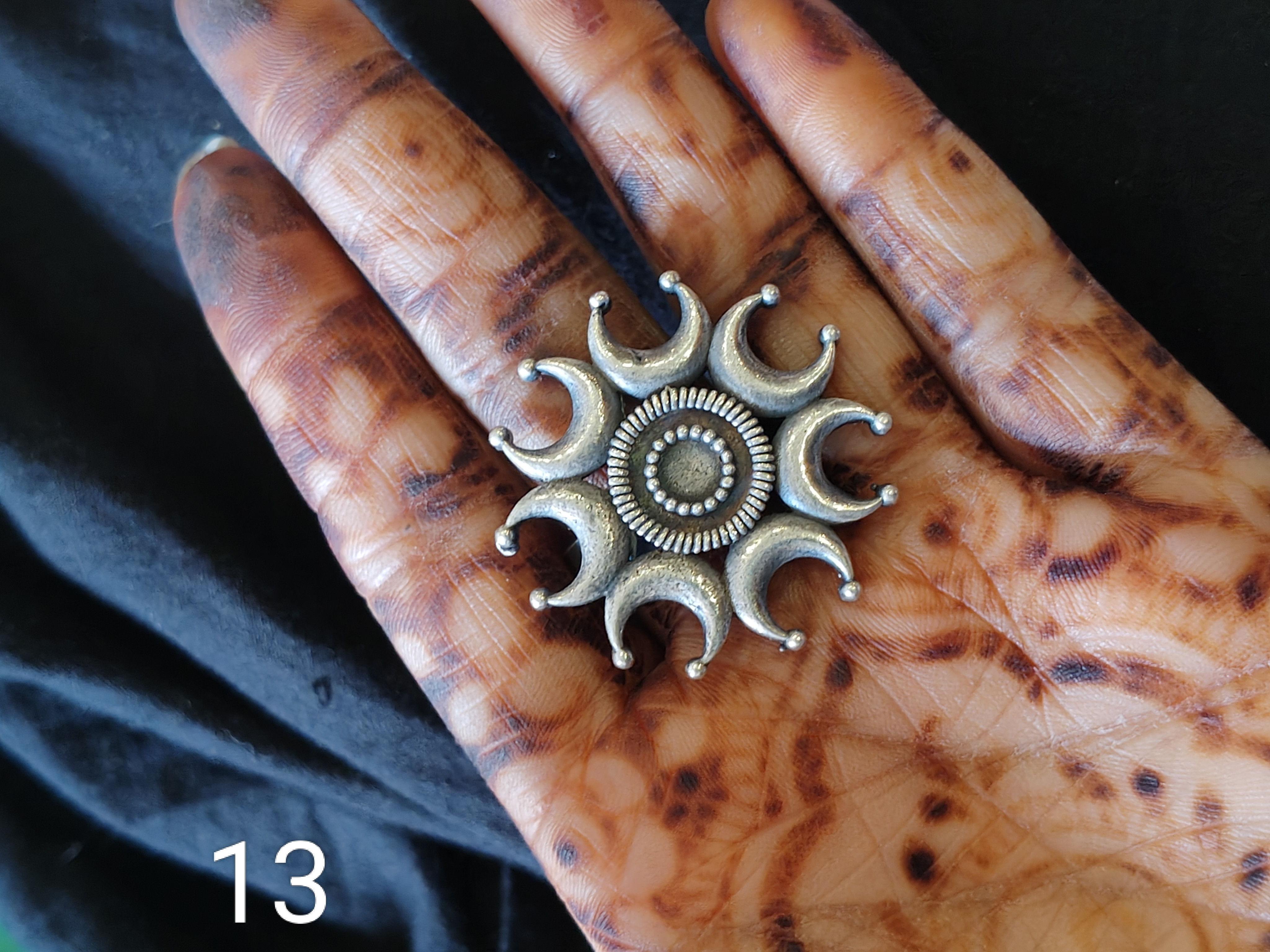 Silver lookalike ring 