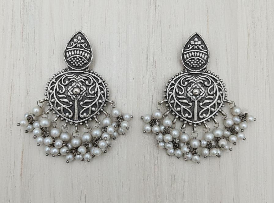 Silver lookalike earrings 