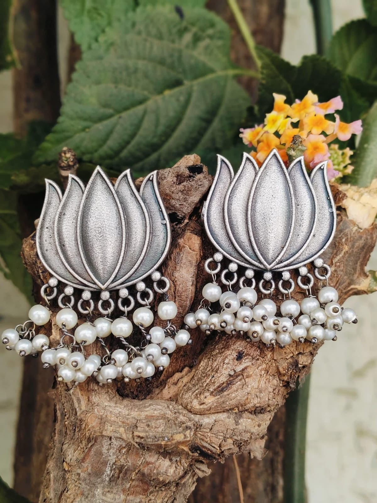 Silver lookalike earrings 