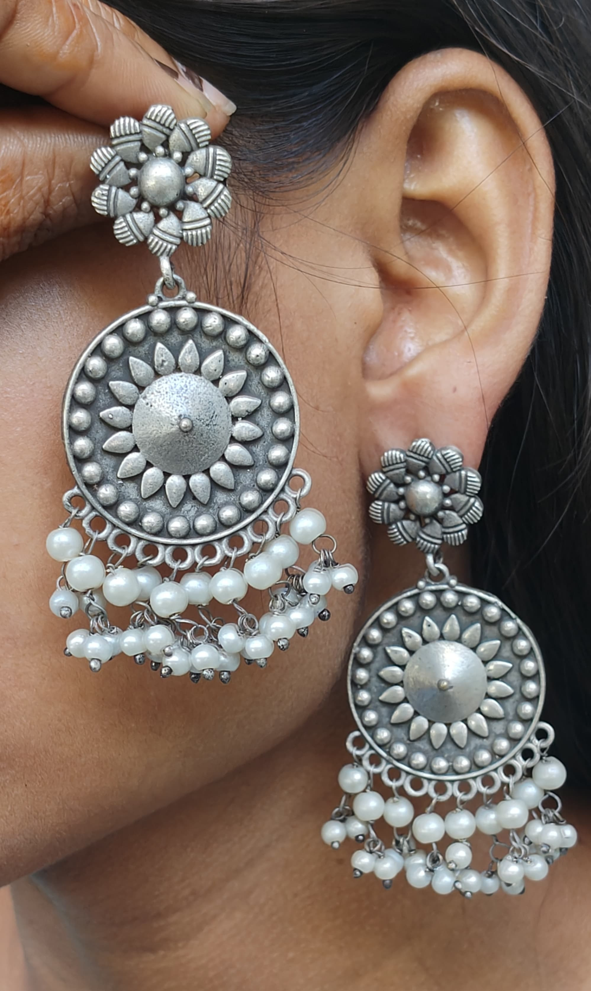 Silver lookalike earrings 